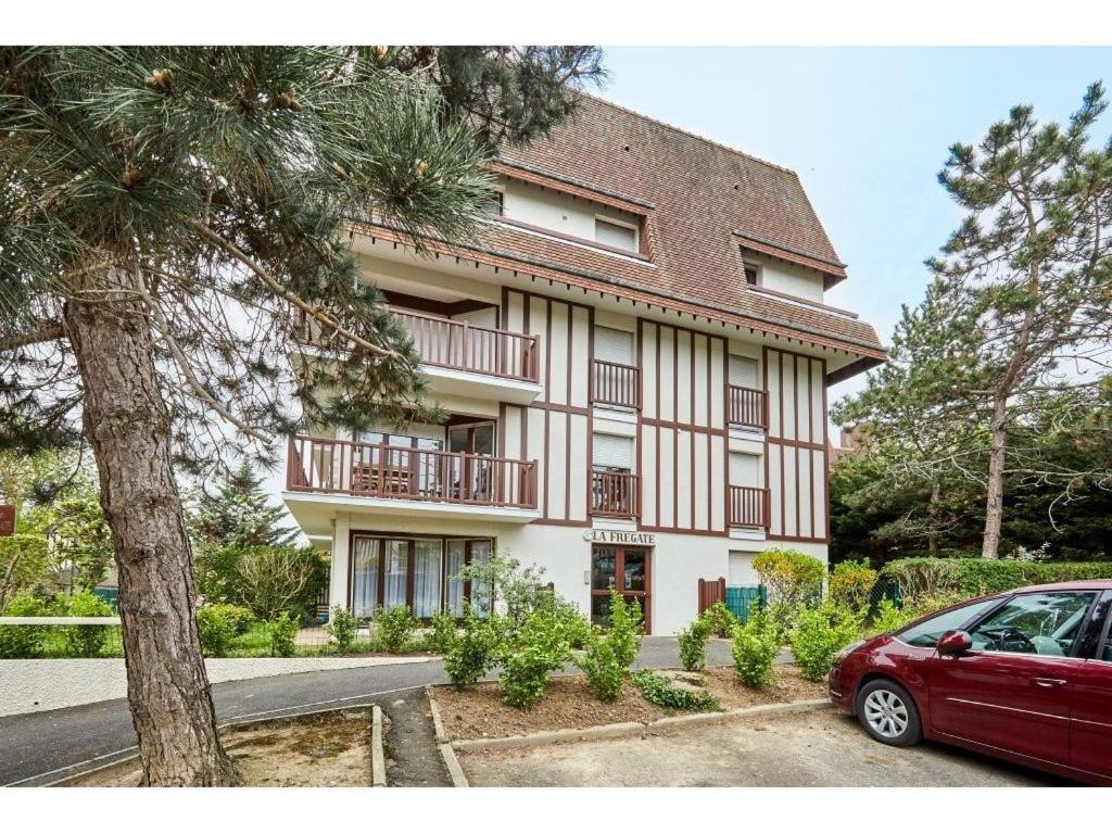 Studio Residence La Fregate Hyper-Centre Cabourg Exterior photo